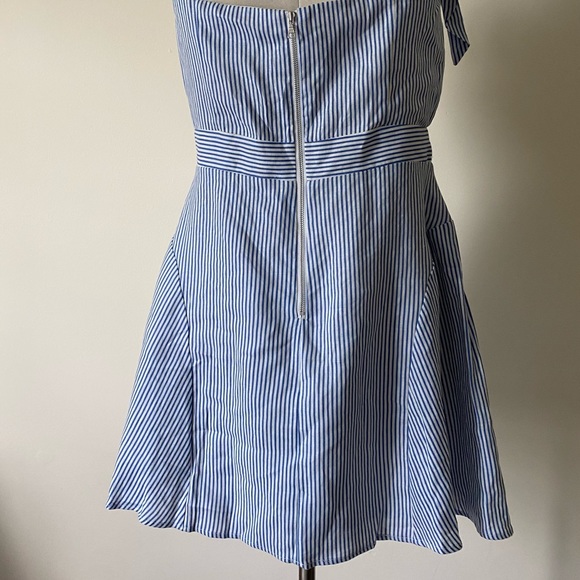 Revolve BARDOT Striped Shoulder Tie Dress sz L - Picture 2 of 5